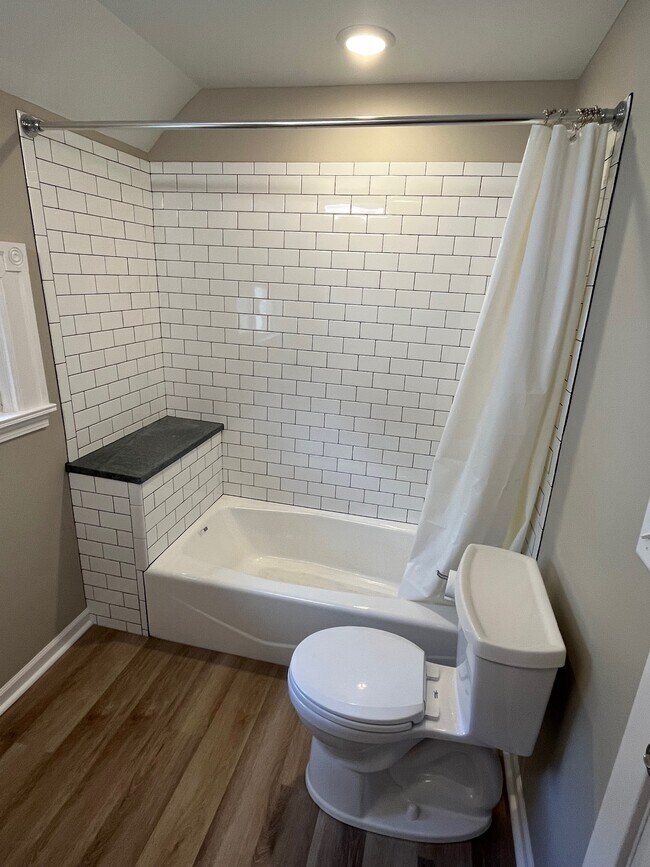 Foto del edificio - 2317 Polk St NE