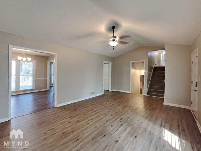 Foto del edificio - 3610 Spring Leaf Ln