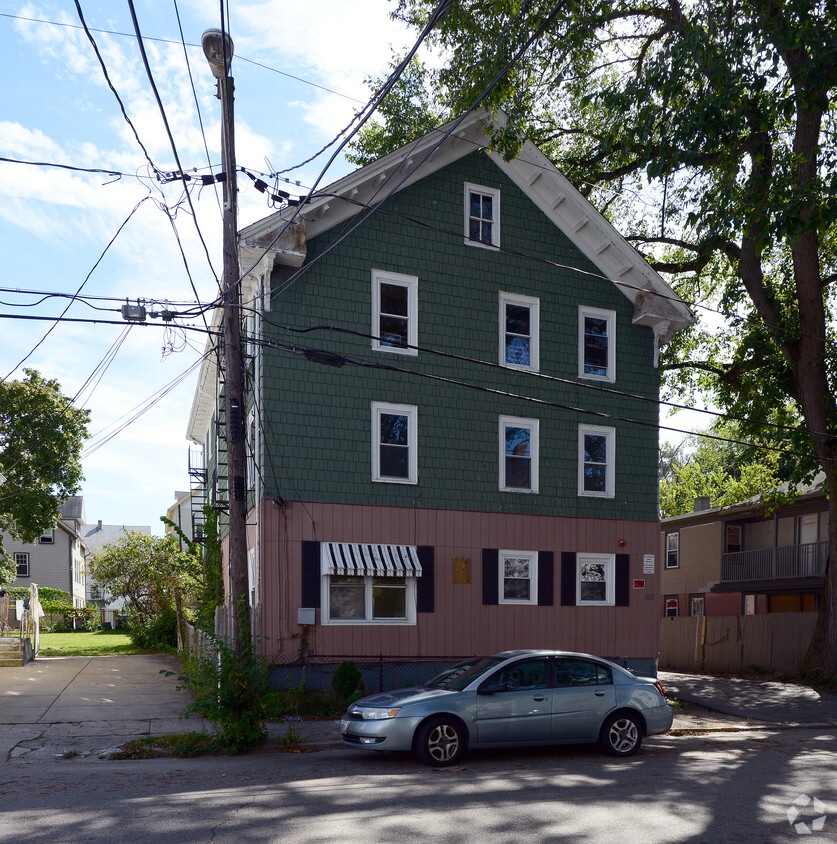 Building Photo - 100 Garfield St