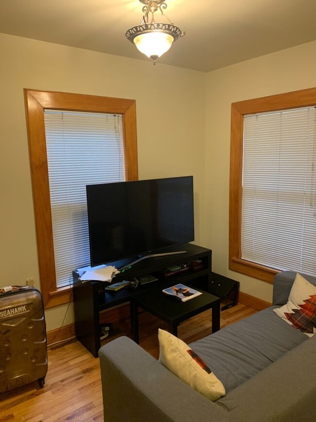 Varsity Management - Varsity Management Apartment