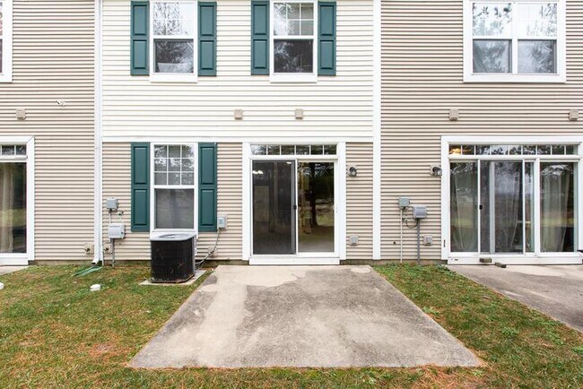 Building Photo - 2070 Celebration Park Cir