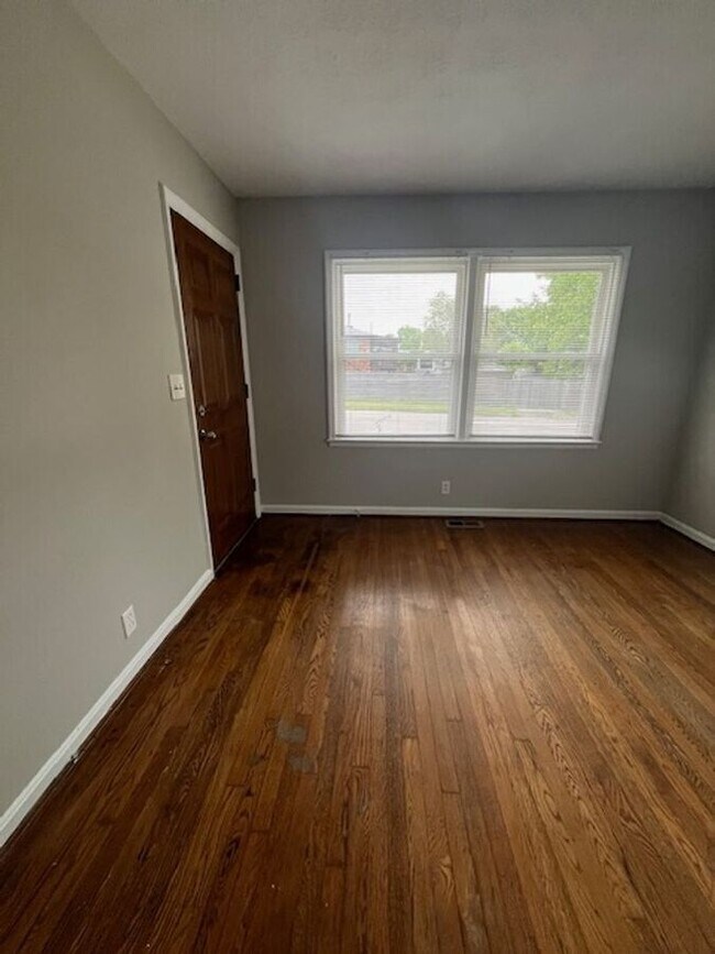 Foto del edificio - 2160 Winterberry Dr