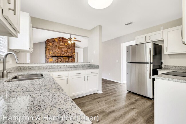 Foto del edificio - 3 br, 2 bath House - 8283 COUNTRY CREEK BLVD