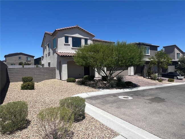 Building Photo - 9342 Copernicus Ave