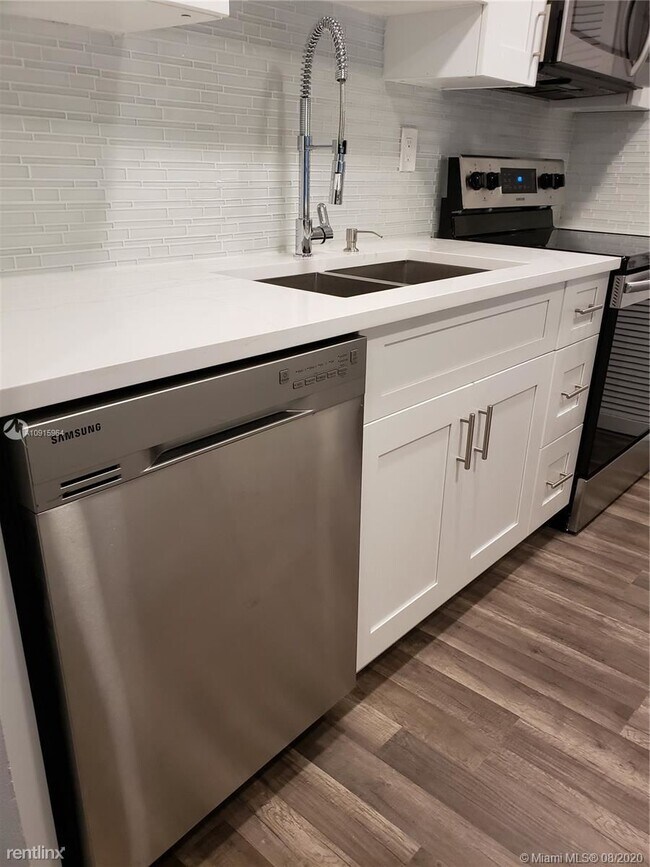 Foto del edificio - 2 br, 2 bath House - 200 Lakeview Dr