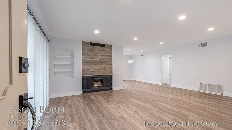 Primary Photo - 31552 Agoura Rd