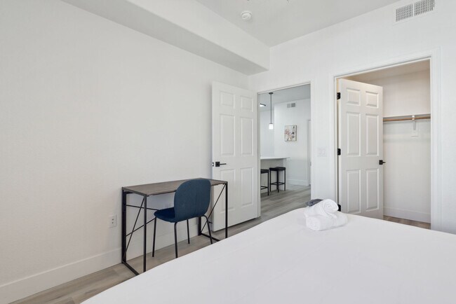 Foto del edificio - 6610 N 93rd Ave