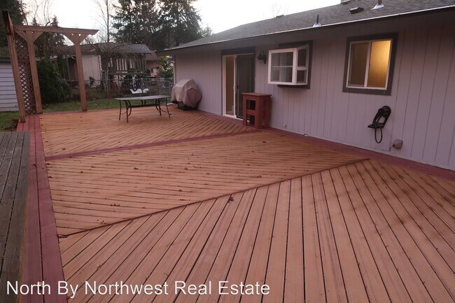 Building Photo - 3 br, 1 bath House - 10989 SE 225th St