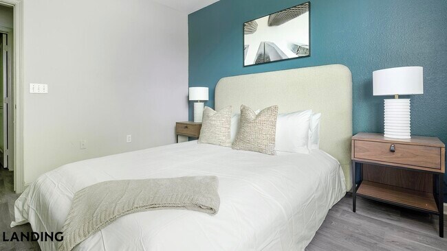 Foto del edificio - 7116 Finn Hall Ave
