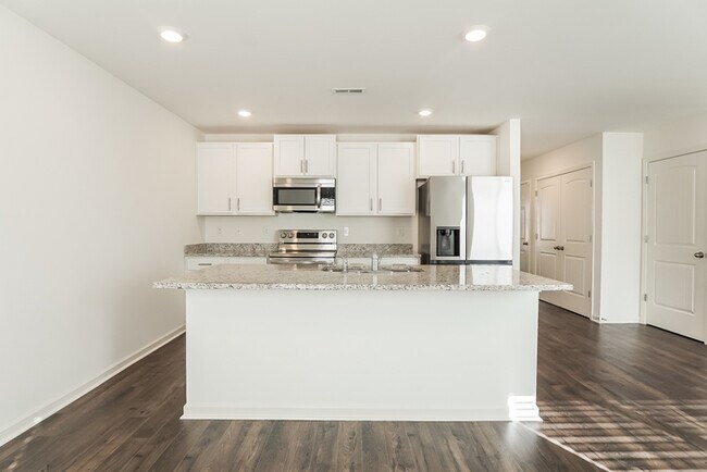 Building Photo - 5685 Timber Leaf Lp