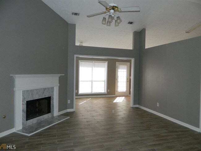 Building Photo - 2630 Cambridge Park Dr NW