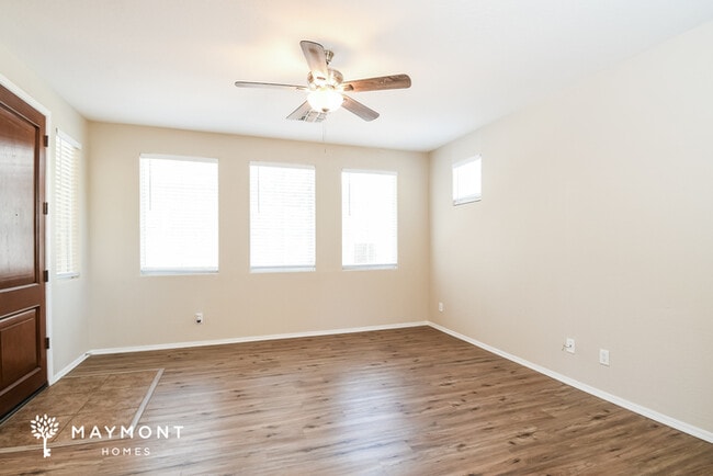 Building Photo - 10048 E Isleta Ave
