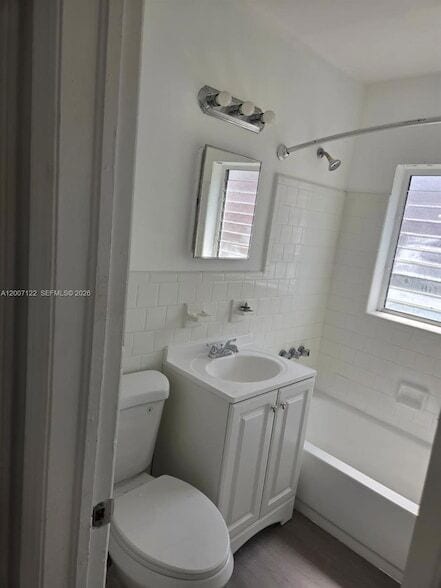 Foto del edificio - 2316 Madison St