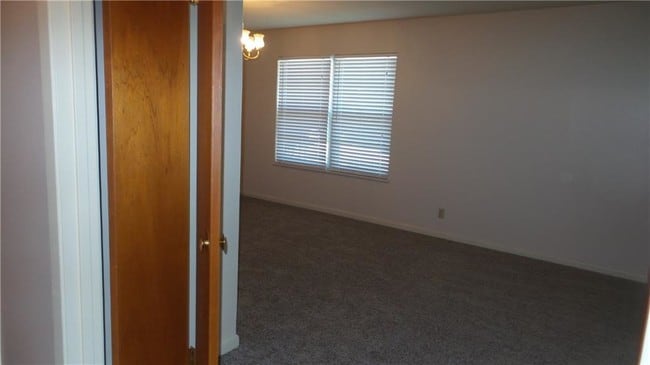 Building Photo - 1601 Sunnyvale St