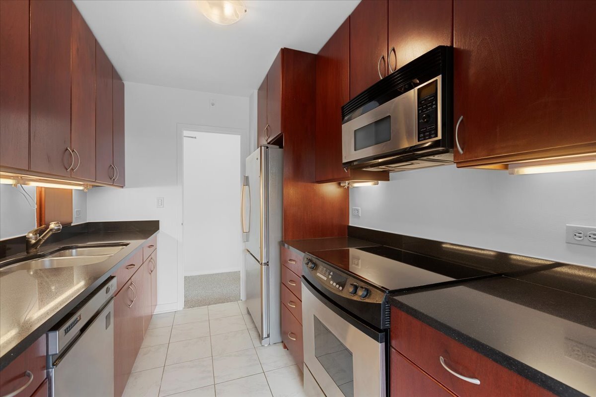 Foto principal - 2970 N Lake Shore Dr