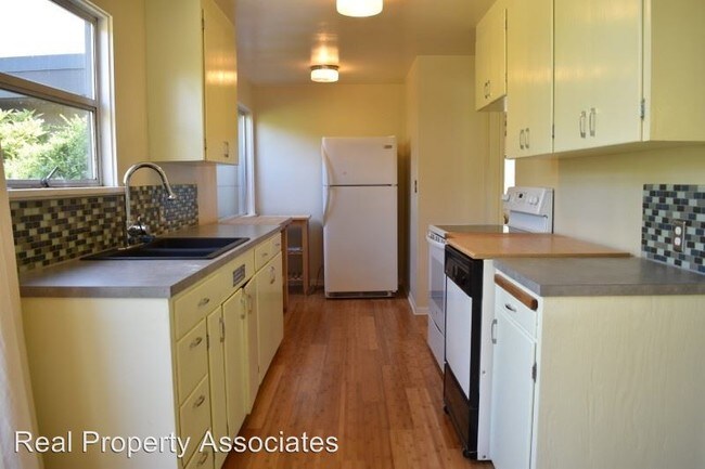 Foto del edificio - 1725 NE 137th St