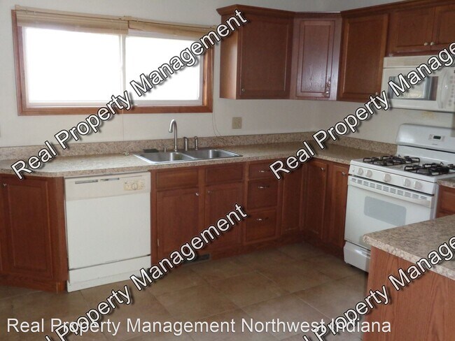 Building Photo - 3 br, 2 bath House - 880 Marcella Road