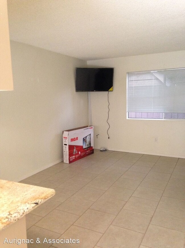 Building Photo - 350 Pismo St