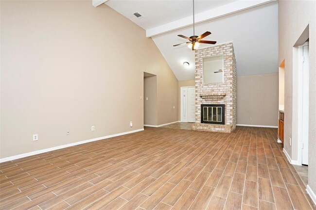 Building Photo - 21623 Park York Dr