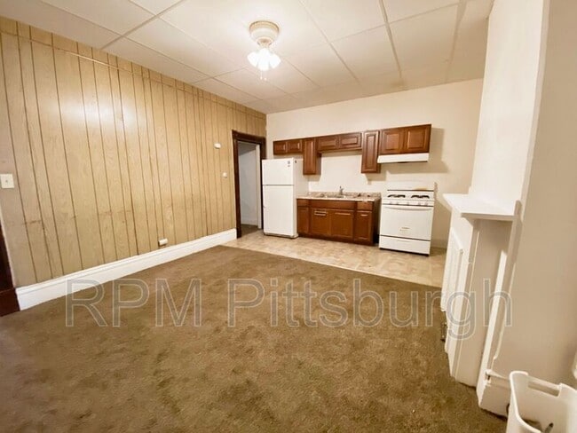 Building Photo - 312 Meyran Ave