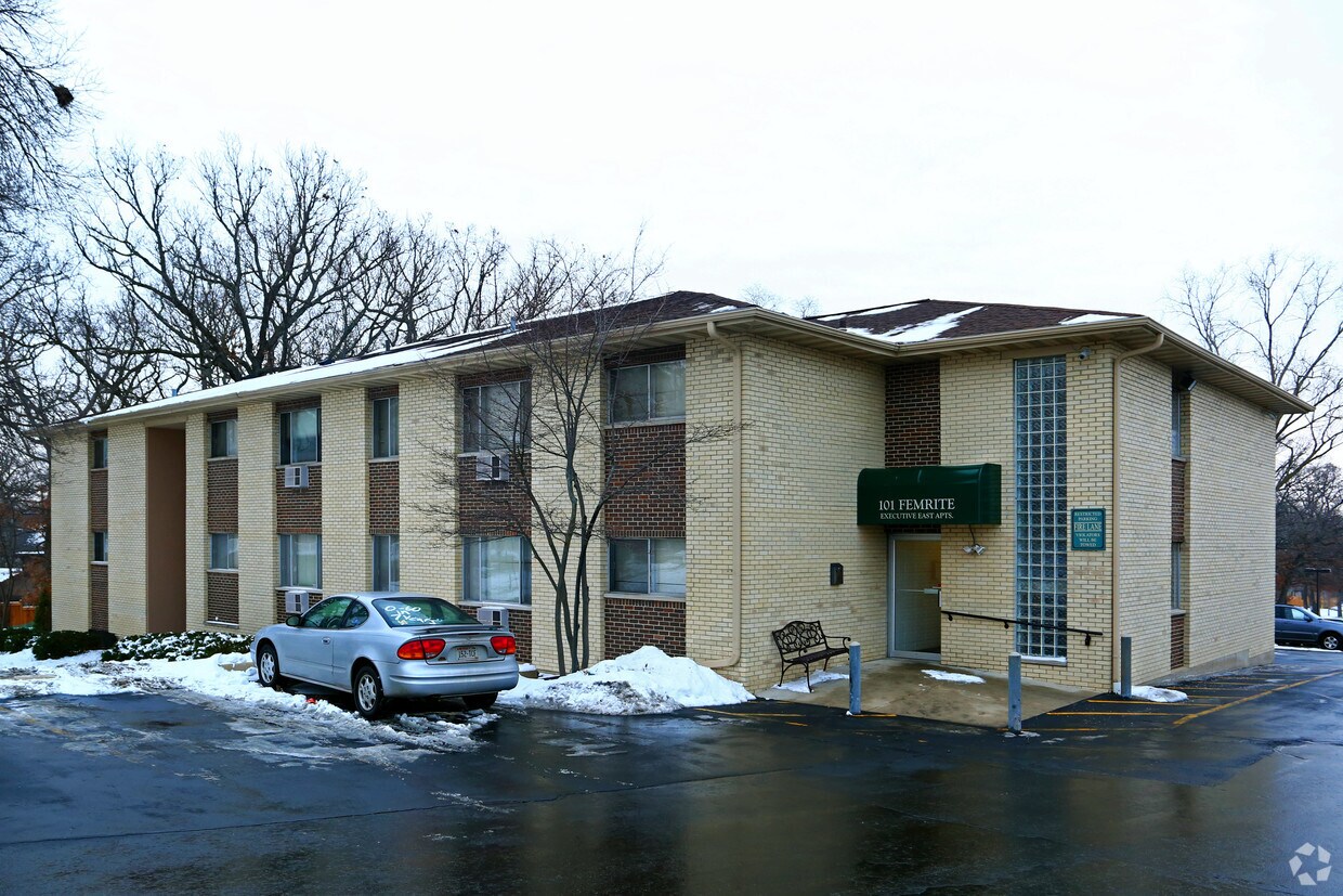 Executive East Apartments Apartments 101 Femrite Dr Monona, WI