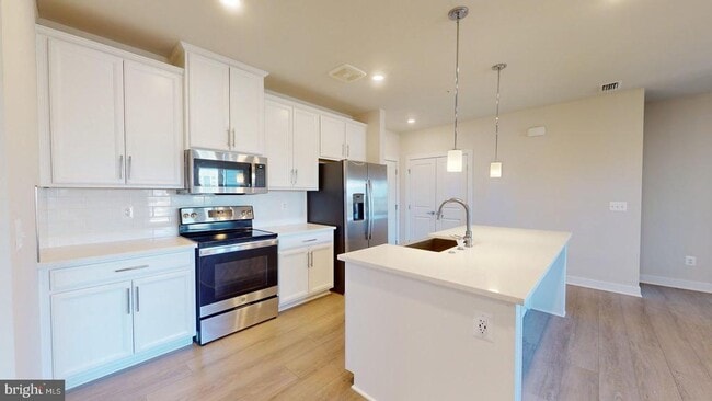 Building Photo - 12850 Mosaic Pk Wy