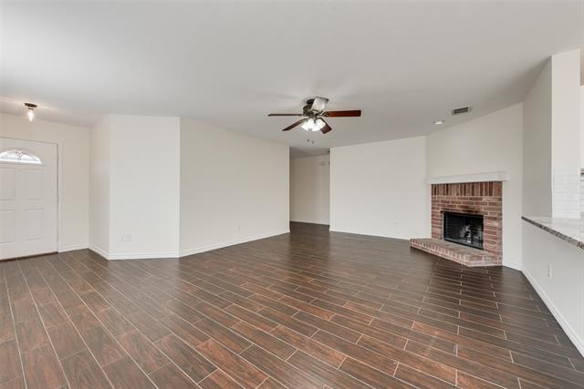 Foto del edificio - 6713 Longleaf Ln