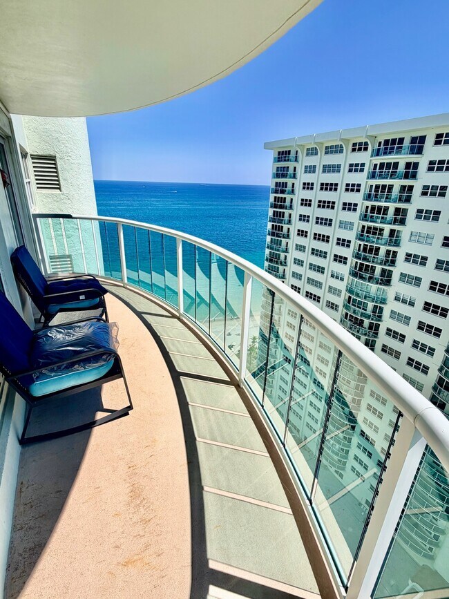 Foto del edificio - 3410-3410 Galt Ocean Dr