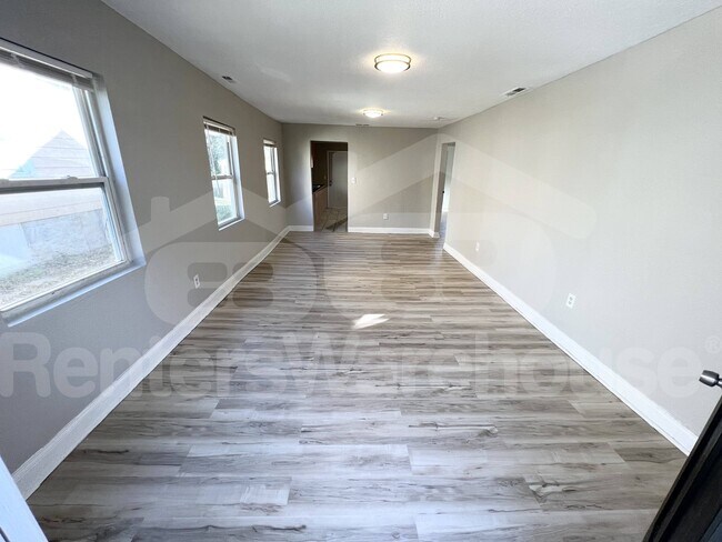 Foto del edificio - 6841 Walrond Ave