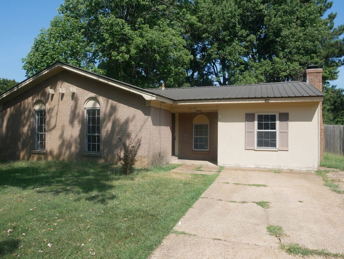 Foto principal - 6535 Hermitage Rd