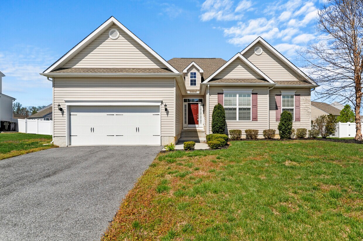 Primary Photo - 609 Olde Field Dr