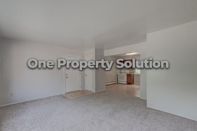 Foto del edificio - 805 E 32nd Ave