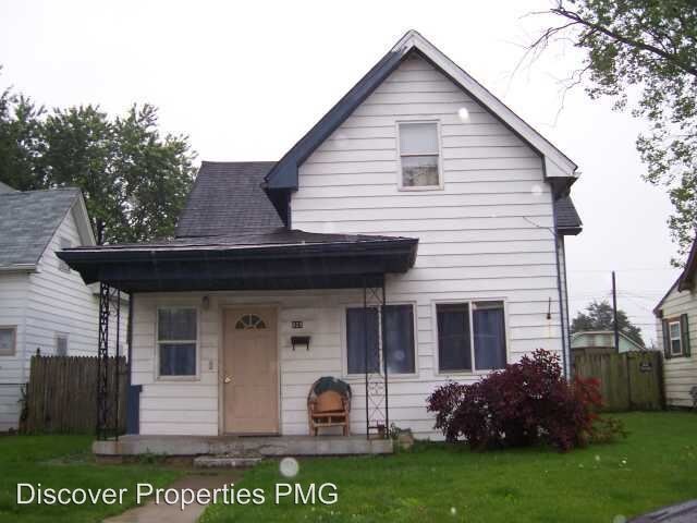 Primary Photo - 809 Cottage Ave