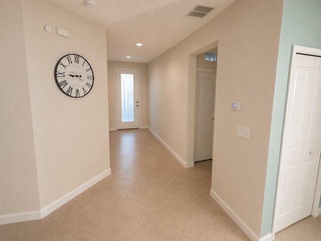 Building Photo - 11608 Cleyera Ct