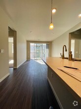 Building Photo - 420 E Fremont Pl