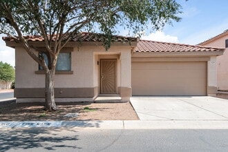 Building Photo - 1538 S Danielson Wy