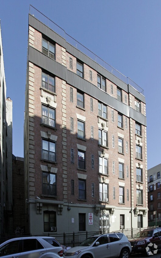 Building Photo - 475 W 159th St
