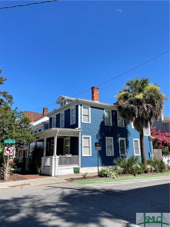 Building Photo - 224 E Duffy St