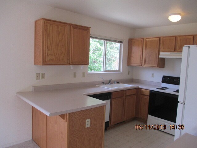 Foto del edificio - 972 Hillside Dr