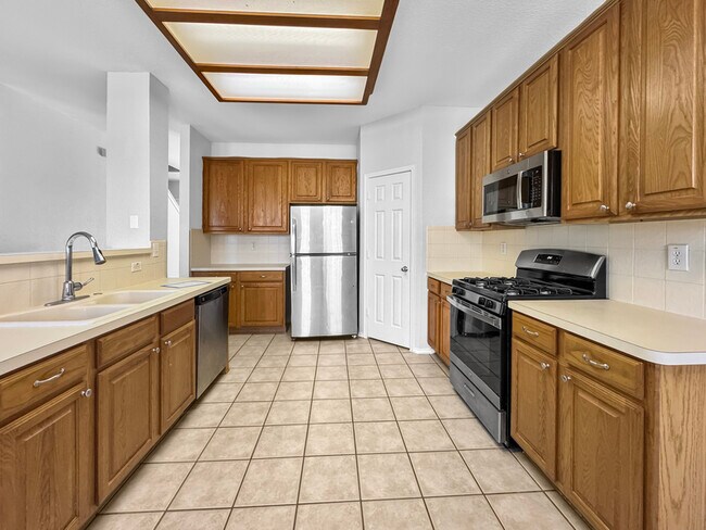 Building Photo - 1101 Willowridge Cir