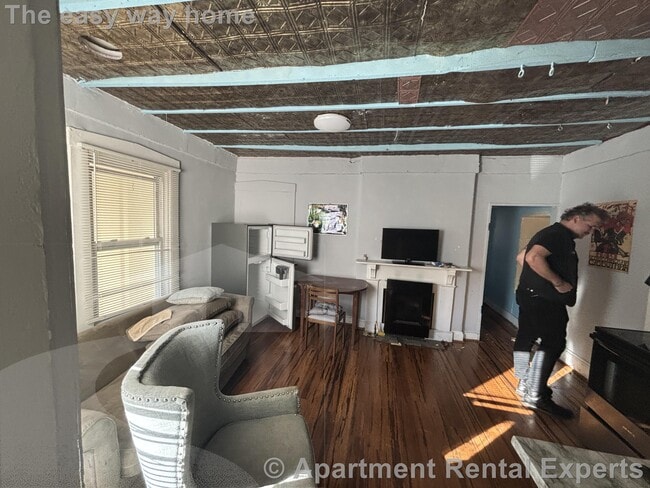 Building Photo - 2 Appian Way