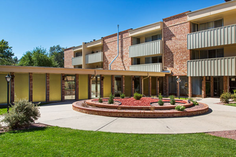 Foto principal - Fountain Garden Apartments-Senior Living