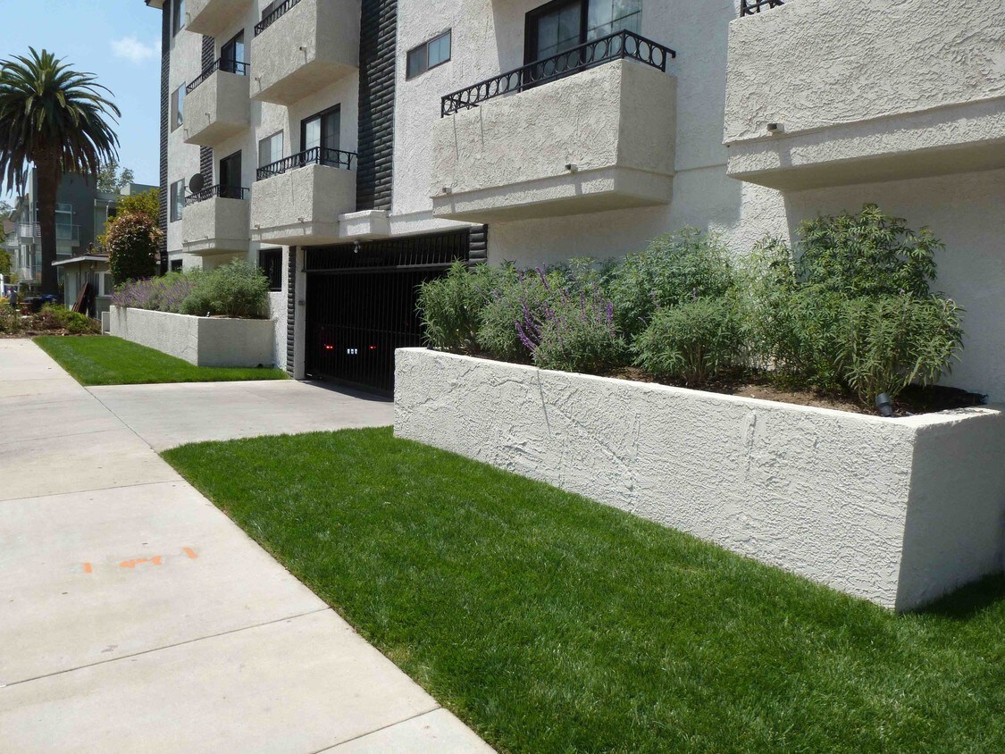 4353 Coldwater Canyon Ave, Los Angeles, CA 91604 4353 Coldwater