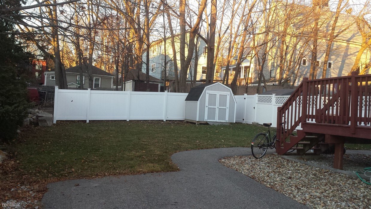 Building Photo - 450 Merrimack St