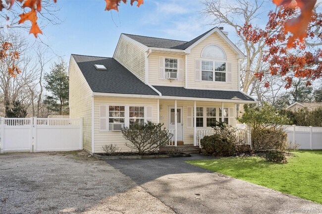 Foto del edificio - 7 Huckleberry Ln