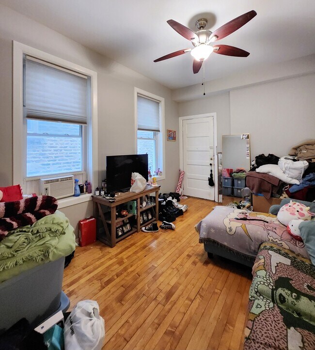 Foto del edificio - 1744 W 18th St
