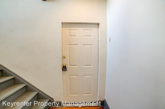 Foto del edificio - 404 E 12th St