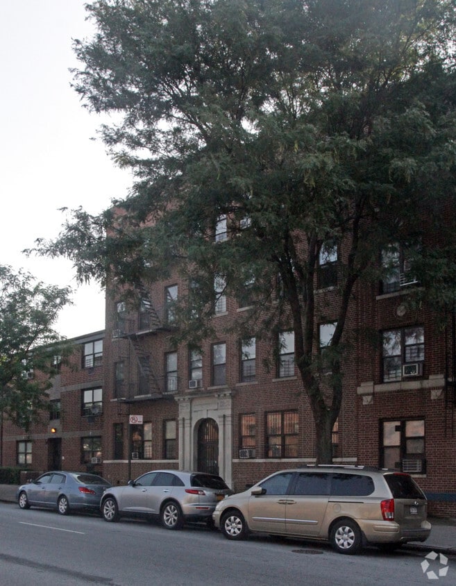 Primary Photo - 623 Howard Ave