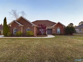 Building Photo - 119 Shady Spring Dr