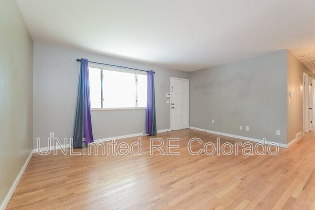 Building Photo - 6050 S Sterne Pkwy